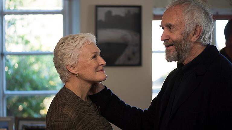 'Die Frau des Nobelpreisträgers' mit Glenn Close und Jonathan Pryce.