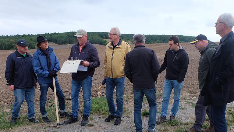 Die Siebener von Thundorf (von links):  Bertram Klöffel, Robert Weisensee, Obmann      Heribert Saal und und (3. von rechts) Daniel Wandelt. Foto: Philipp Bauernschubert       -  Die Siebener von Thundorf (von links):  Bertram Klöffel, Robert Weisensee, Obmann      Heribert Saal und und (3. von rechts) Daniel Wandelt. Foto: Philipp Bauernschubert