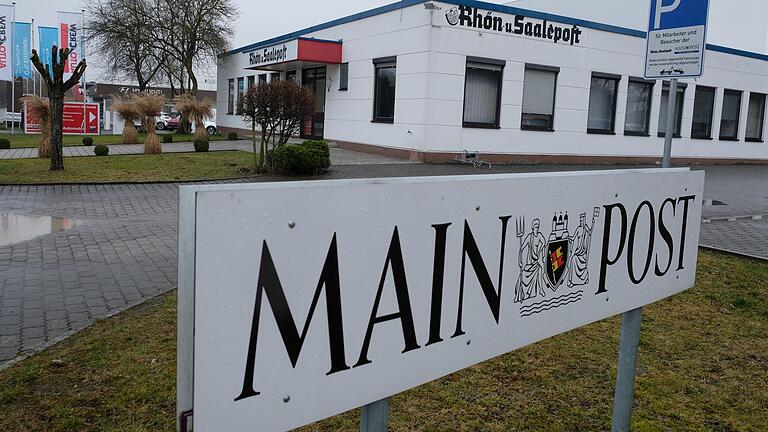 Die beiden Rhöner Zeitungen Rhön- und Saalepost (Bad Neustadt) und Rhön- und Streubote (Mellrichstadt) werden Teile der Mediengruppe Main-Post. Die beiden Rhöner Zeitungen Rhön- und Saalepost (Bad Neustadt) und Rhön- und Streubote (Mellrichstadt) werden Teile der Mediengruppe Main-Post.