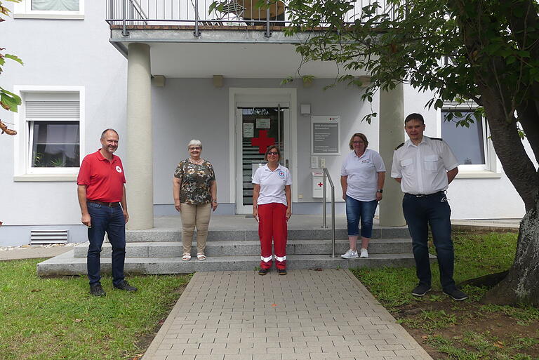 Berichteten vom Rotkreuz-Einsatz an der Ahr (von links): Thomas Lindörfer, Helga Fleischer, Sabine Ruß, Gabi Siegmund und Maximilian Sauter. Berichteten vom Rotkreuz-Einsatz an der Ahr (von links): Thomas Lindörfer, Helga Fleischer, Sabine Ruß, Gabi Siegmund und Maximilian Sauter.