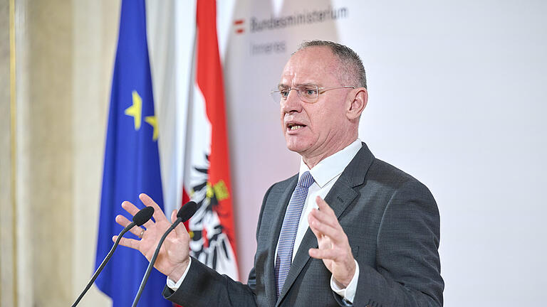 387243224.jpg       -  Vor den Wahlen in Österreich geht es Innenminister Gerhard Karner vor Allem darum, Stimmen von der extrem rechten FPÖ zurückzuholen.