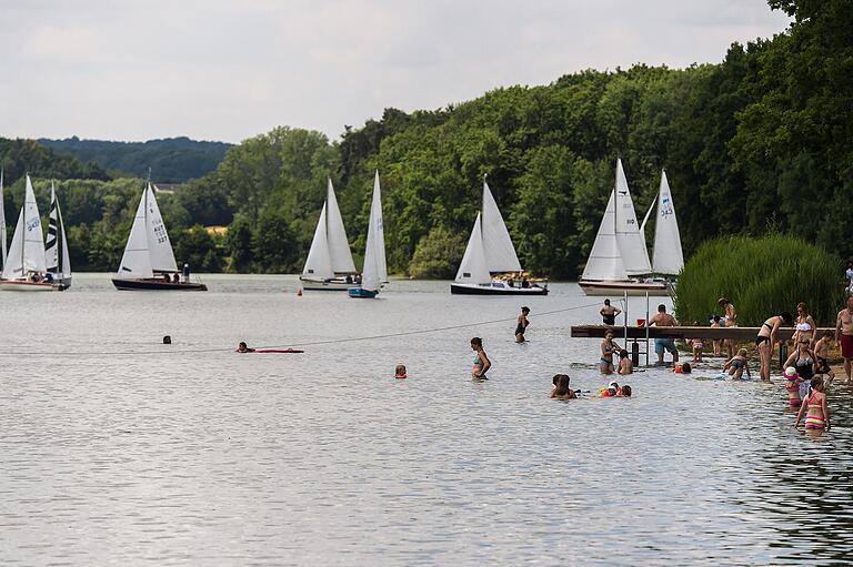 Auch die Segler können ihre Boote nicht mehr zu Wasser lassen, wenn der Ellertshäuser See 2021 trocken gelegt wird.