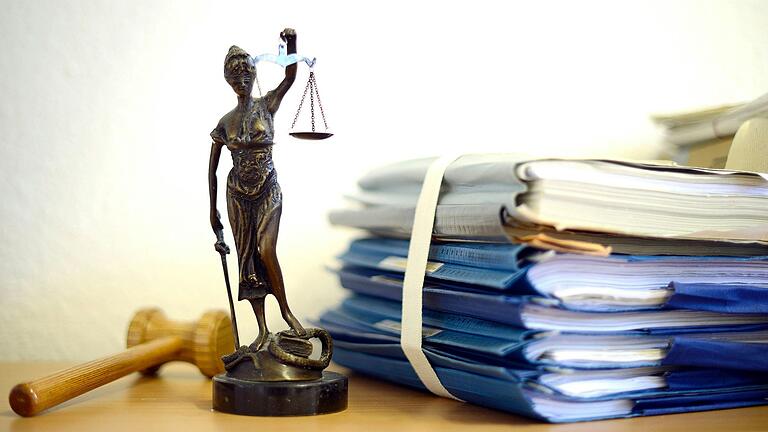 Immer wieder müssen sich Männer oder Frauen vor dem Amtsgericht Haßfurt verantworten, weil ihnen vorgeworfen wird, gestohlen zu haben. (Symbolfoto)