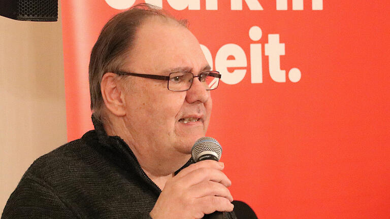 Heißer Stuhl DGB: Gerhard Klamet       -  Heißer Stuhl DGB: Gerhard Klamet