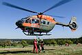 Flughelfer unterstützen bei Einsätzen aus der Luft den Piloten. In Veitshöchheim bildet die Staatliche Feuerwehrschule Würzburg die Einsatzkräfte dafür aus.&nbsp;