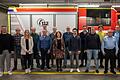 Auf dem Foto (von links): 1. Kommandant Andreas Büttner, Karl-Heinz Fromm, Verena Richter (stellvertretende Leiterin Fachbereich 2 Stadt Karlstadt), Klaus Trautmann, Josef Forstner, Matthias Büttner, Christoph Büttner, 2. Bürgermeisterin Martha Bolkart-Mühlrath, Erwin Scheiner, Martin Heller, Peter Fenn, Marco Preisendörfer, Stefan Brust, Wolfgang Ehehalt, 1. Vorsitzender Gregor Weigel und 2. Vorsitzender Alex Hofmann.