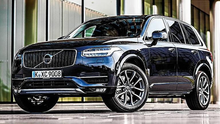 Der schwedische Autobauer Volvo hat bei der Motorenvielfalt für sein Flaggschiff XC90 nachgelegt. Der schwedische Autobauer Volvo hat bei der Motorenvielfalt für sein Flaggschiff XC90 nachgelegt.