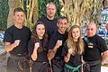 Die Zellerin Laura Klopf (2. von links) freut sich über die Vizeweltmeisterschaft in der Juniorenklasse bis 45kg. Die Ebener Kickboxer stellten bei der WM in Spanien zwei Weltmeister, zwei Vizeweltmeister und einen Halbfinalisten. Zusammen mit Laura Klopf waren Christoph Gießel (links), Günter Schönrock, Harun-Veysel Elkol und Carina Fuchs für das Team von Trainer Harald Rögner (rechts) erfolgreich.