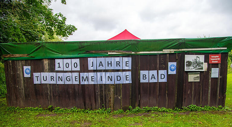 Die TG ist stolz auf das Jubiläum '100 Jahre Turngemeindebad'. Die TG ist stolz auf das Jubiläum '100 Jahre Turngemeindebad'.