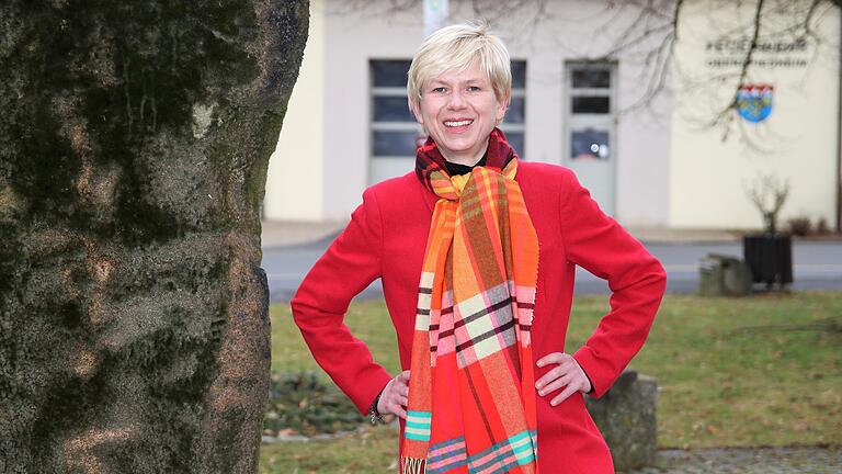 Schon als Kind stieg Melanie Ebner am Lindenplatz in den Schulbus ein. Bis heute ist das Ortszentrum von Oberspiesheim ihr Lieblingsort geblieben.