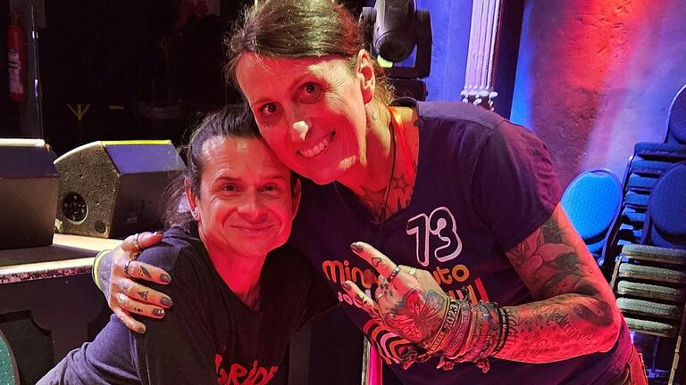 Ein Foto aus dem Februar 2024: Keith/Mina Caputo (links) und Michi Bauer - beide kennen sich seit einigen Jahren persönlich. Ein Foto aus dem Februar 2024: Keith/Mina Caputo (links) und Michi Bauer - beide kennen sich seit einigen Jahren persönlich.