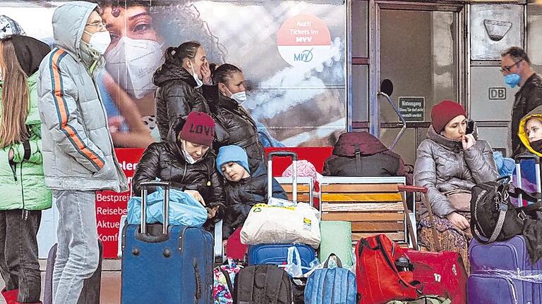 Immer mehr ukrainische Flüchtlinge kommen im Landkreis Kitzingen an (Symbolbild). Immer mehr ukrainische Flüchtlinge kommen im Landkreis Kitzingen an (Symbolbild).