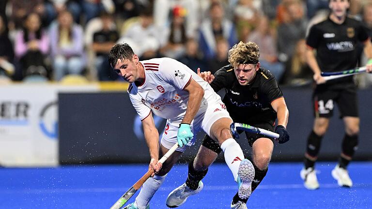 Deutschland - England.jpeg       -  Hier finden Sie alle Infos zum Hockey bei Olympia 2024 rund um Spielplan, Termine, Teams und Übertragung.
