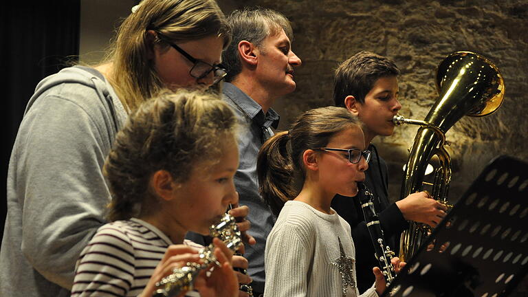 Beim Konzert der Musikschule Hofheim zeigten am Freitagabend die Schüler im Schüttbau in Rügheim ihr Können.