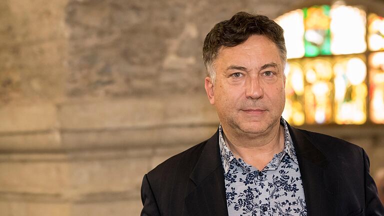 Nach Ansicht des Rechtswissenschaftlers Eric Hilgendorf von der Uni Würzburg sollten Schnellverfahren nur im Ausnahmefall zur Anwendung kommen. Nach Ansicht des Rechtswissenschaftlers Eric Hilgendorf von der Uni Würzburg sollten Schnellverfahren nur im Ausnahmefall zur Anwendung kommen.