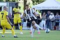 Moritz Hannemann, hier in einem Testspiel gegen die Würzburger Kickers im Juli 2023, soll nun das Mittelfeld der Würzburger verstärken.