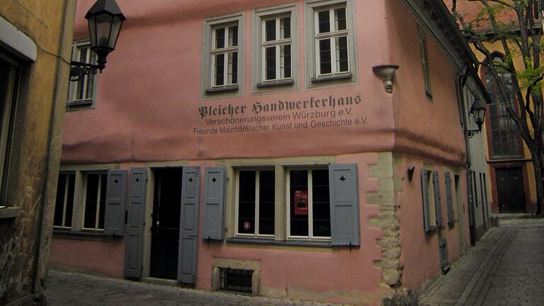 Das Handwerkerhaus in der Inneren Pleich: Eine Ausstellung im Rathaus beleuchtet seine Geschichte. Das Handwerkerhaus in der Inneren Pleich: Eine Ausstellung im Rathaus beleuchtet seine Geschichte. 