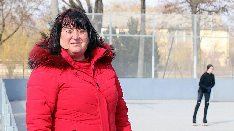 Dagmar Buchholz-Köhler ist Eiskunstlauftrainerin beim ERV Schweinfurt und ESC Haßfurt. Dagmar Buchholz-Köhler ist Eiskunstlauftrainerin beim ERV Schweinfurt und ESC Haßfurt.