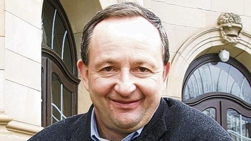 Das Thema Energieeinsparung steht im Mittelpunkt des Programms, mit dem Norbert Schmäling als Landratskandidat auftritt. Das Thema Energieeinsparung steht im Mittelpunkt des Programms, mit dem Norbert Schmäling als Landratskandidat auftritt.