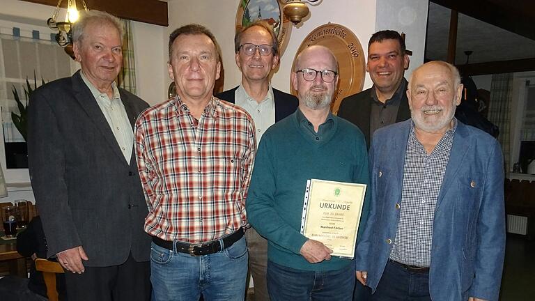 Auf dem Foto Ehrenmitglied Erich Hemmerich, Herbert Ziegler, Frank Seifert, Manfred Färber, Bürgermeister Thomas Hemmerich, Gerhard Hümmler. Auf dem Foto Ehrenmitglied Erich Hemmerich, Herbert Ziegler, Frank Seifert, Manfred Färber, Bürgermeister Thomas Hemmerich, Gerhard Hümmler.