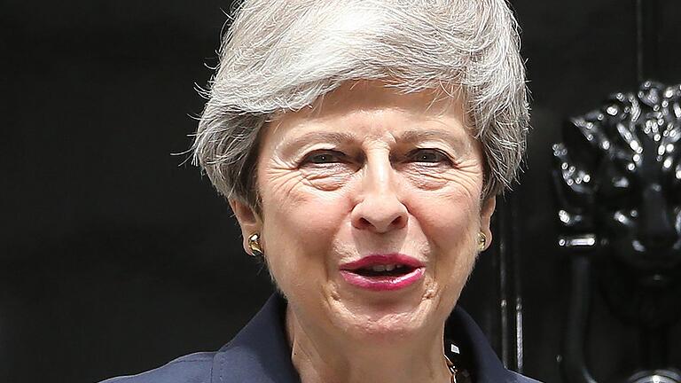 BRITAIN-NEPAL-POLITICS-DIPLOMACY       -  Viele Parteikollegen sind auf ihren Posten scharf: Premierministerin Theresa May