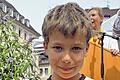 Rollstuhl-Hilfe: Bastis Bild gehört zu den beim Gesundheitstag prämierten Gemälden aus dem Wettbewerb &bdquo;Schüler malen Gesundheit&ldquo; der Würzburg Seniorenvertretung. PAT CHRIST
