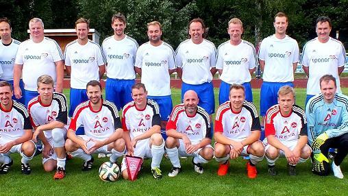 Erst am letzten Wochenende waren die &bdquo;Haßberg-Allstars im Einsatz. Bei den jungen Eltmanner Clubfreunden unterlagen die in die Jahre gekommenen Allstars mit 1:3. Für Eltmann trafen Mark Fischer, Wassermann und Hagen Derra, bei den Allstars war Karl-Heinz Zehe erfolgreich.