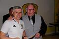 Rainer Werner (rechts) gratuliert Bernd Ließ (links). Foto: Gerd Schaar       -  Rainer Werner (rechts) gratuliert Bernd Ließ (links). Foto: Gerd Schaar