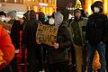 Bei Demonstrationen in Würzburg trafen am 8. Dezember am Würzburger Marktplatz Gegner und Befürworter der Corona-Maßnahmen aufeinander.