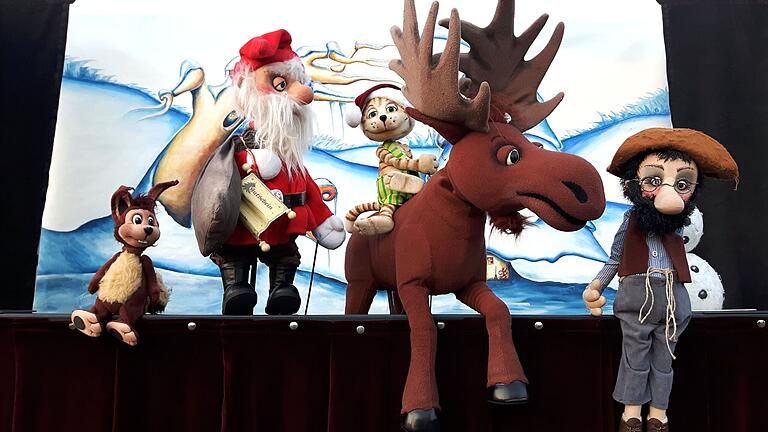 'Pettersson bekommt Weihnachtsbesuch' heißt das Kinderstück, das das Theater vom Rabenberg am 9. November in der Frauengrundhalle in Ebern zeigt.