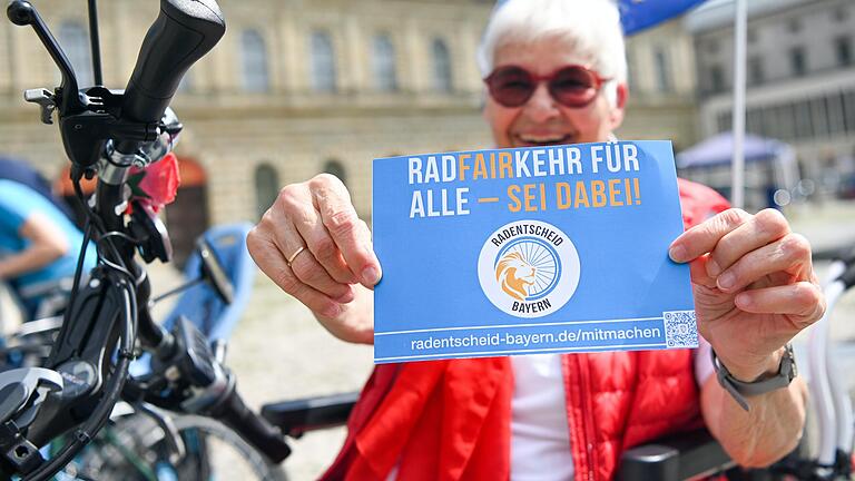 Mit einem Volksbegehren will ein Bündnis aus Verbänden und Parteien das Radfahren attraktiver machen. Die dafür nötigen Unterschriften sollen in den nächsten Wochen gesammelt werden.