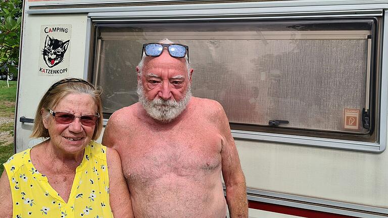 Ursula Gumpert und Volker Neuhaus, Dauercamper aus Gartow, kommen schon seit 25 Jahren jedes Jahr auf den Sommeracher Campingplatz.