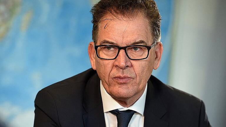 Bundesentwicklungsminister Gerd Müller       -  Fordert ein internationales Programm zum Schutz des Regenwaldes: Entwicklungsminister Gerd Müller.