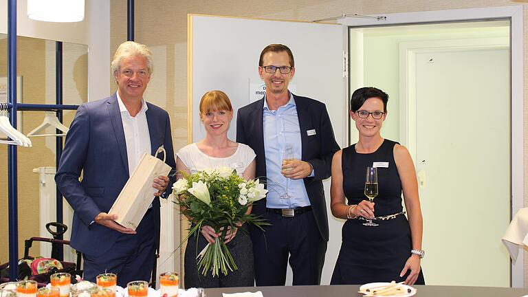 Das Team des MVZ DiaMedicum: Geschäftsführer Thomas Böer, Projektmanagerin Joana Ludwig, Ärztlicher Leiter Dr. Dominik Bergis, Dr. Nina Dauth (von links). Das Team des MVZ DiaMedicum: Geschäftsführer Thomas Böer, Projektmanagerin Joana Ludwig, Ärztlicher Leiter Dr. Dominik Bergis, Dr. Nina Dauth (von links).