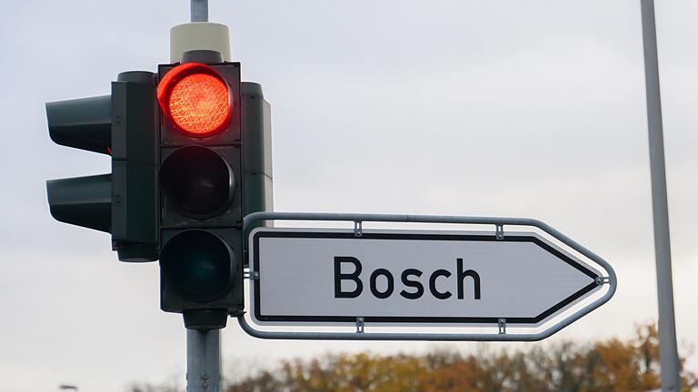 Autozulieferer Bosch will gut 5500 Stellen streichen       -  Der Autozulieferer Bosch streicht Tausende Stellen.