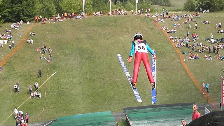 Die Kreuzbergschanzen bei Haselbach sind am Wochenende Austragungsort des Bayerischen Schülercups.