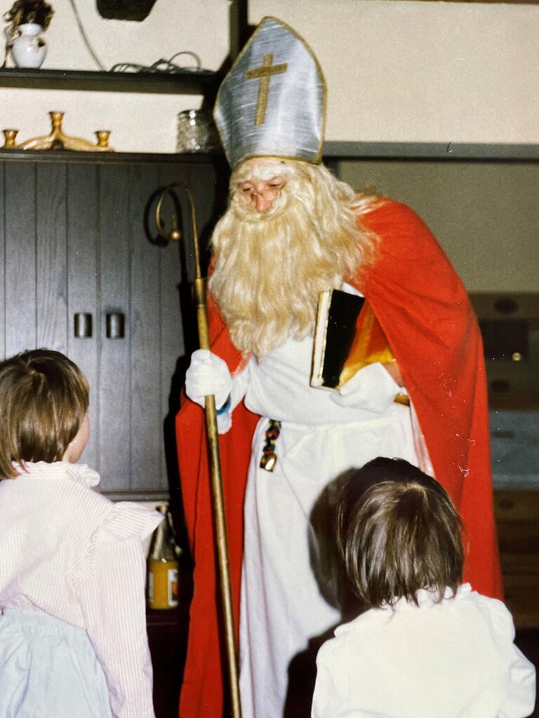 Ernst Zwirlein bei einem seiner Nikolaus-Auftritte im Jahr 1987.&nbsp;