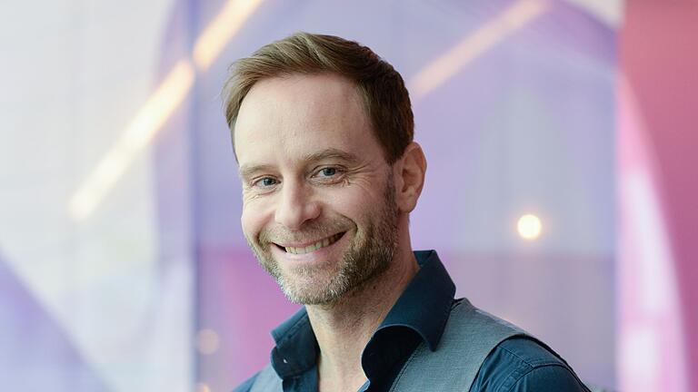 dpa-exklusiv - Julian Weigend       -  Vielen kennen ihn aus seinen Rollen in Fernsehserien: Julian Weigend.