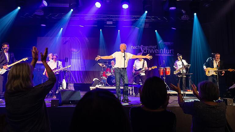 Impressionen vom Nachsommer Schweinfurt: Miroslav Nemec, bekannt als Tatort-Kommissar, sorgte für Stimmung. Impressionen vom Nachsommer Schweinfurt: Miroslav Nemec, bekannt als Tatort-Kommissar, sorgte für Stimmung. 