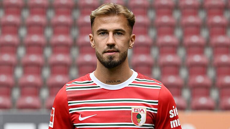 Niklas Dorsch (FC Augsburg).