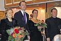 Blumen und Beifall hoch verdient: Im Bild von links Kantorin Karin Riegler, Tenor Rüdiger Ballhorn, Sopranistin Radka Loudova-Remmler und Bass Daniel Blumenschein.