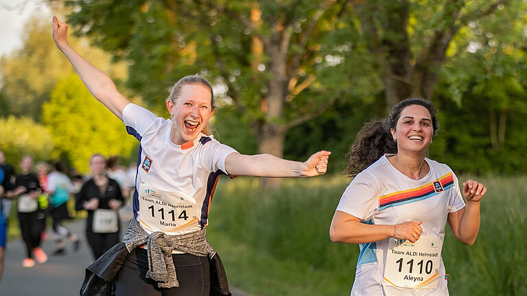 Rund 1400 Läuferinnen und Läufer nehmen am Mittwoch 17.05.23 am Krick-Firmenlauf durch Eibelstadt teil.