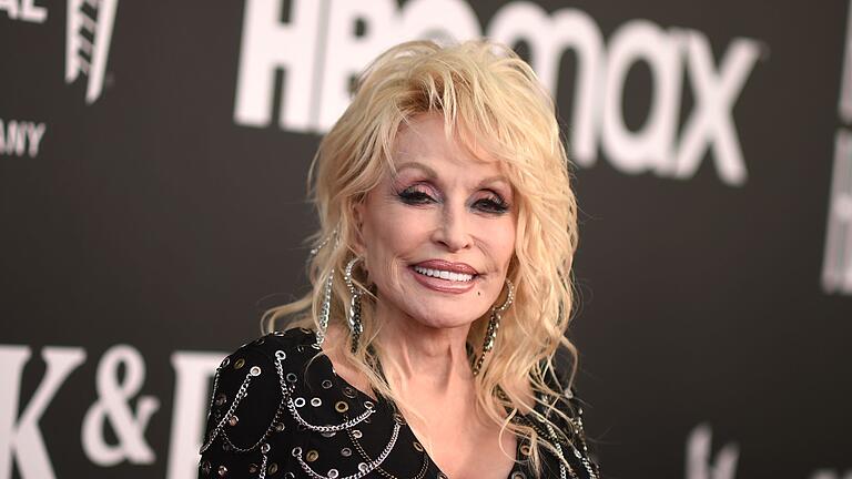 Country-Musikerin Dolly Parton       -  Dolly Parton verkleidet sich gerne jedes Jahr zu Weihnachten (Foto Archiv).