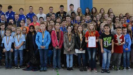 Alle 148 Sieger des Schulsportwettbewerbs 2017.