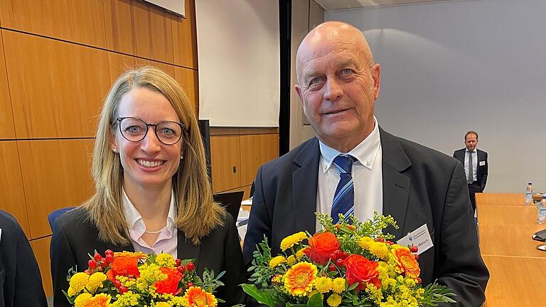 Dr. Jürgen Welsch und Dr. Romana Krapf leiten die Vertreterversammlung der Kassenzahnärztlichen Vereinigung Bayerns.