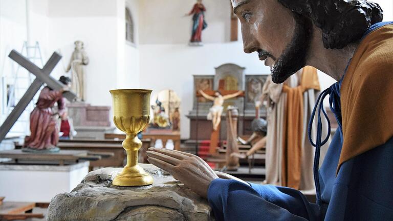 Die&nbsp; Stationen der Lohrer Karfreitagsprozession sind dauerhaft in der Kapuzinerkirche zu sehen.