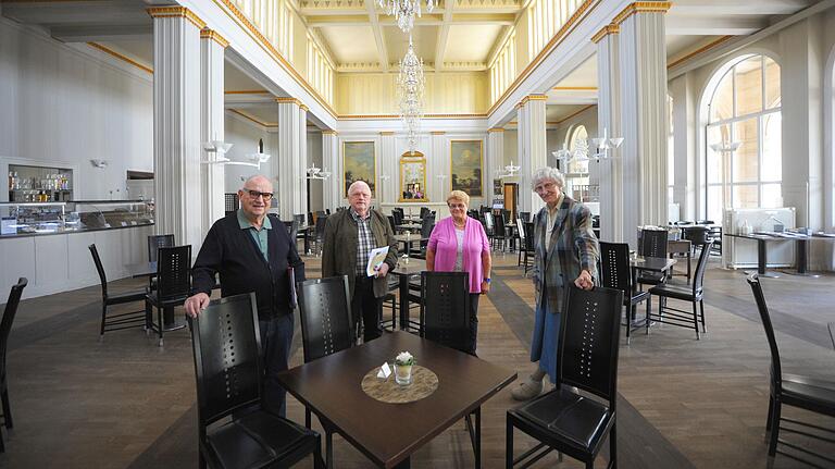 Der Förderverein Kissinger Sommer. im Bild Anton Schick sen., Hans Ulrich Finger, Martha Müller und Hilla Schütze, hat nach der Absage des Kissinger Sommers die Initiative ergriffen. Eine Woche nach dem KlavierOlymp gibt es deshalb in der Stadt einen kleinen Kissinger Nachsommer.