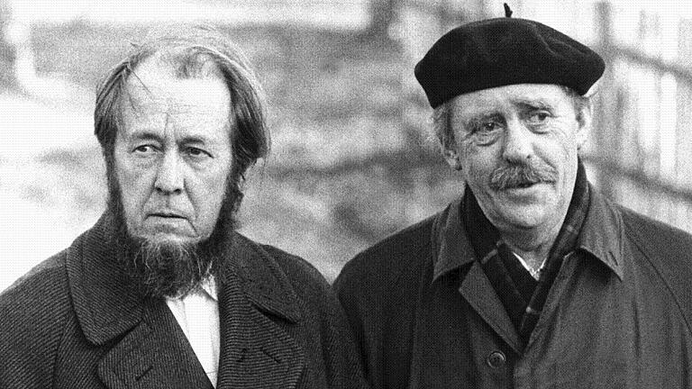 Alexander Solschenizyn und Heinrich Böll - 1974 mit Alexander Solschenizyn (links) Alexander Solschenizyn und Heinrich Böll - 1974 mit Alexander Solschenizyn (links)