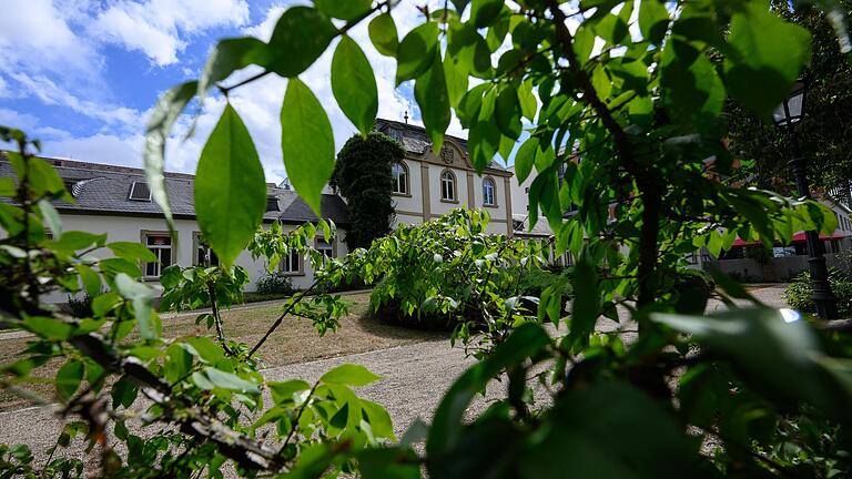 Die Zukunft des Kurhauses ist genauso ungewiss, wie die Weiterführung des Prädikats Bad der Stadt Bad Neustadt. Es ist eines der wesentlichen Probleme, die 2023 gelöst werden sollen. Die Zukunft des Kurhauses ist genauso ungewiss, wie die Weiterführung des Prädikats Bad der Stadt Bad Neustadt. Es ist eines der wesentlichen Probleme, die 2023 gelöst werden sollen.