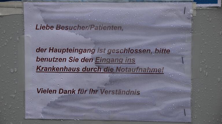Zugang nur noch über die Notfallaufnahme. Zugang nur noch über die Notfallaufnahme.